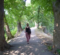 Elsbeth en forêt à Prague